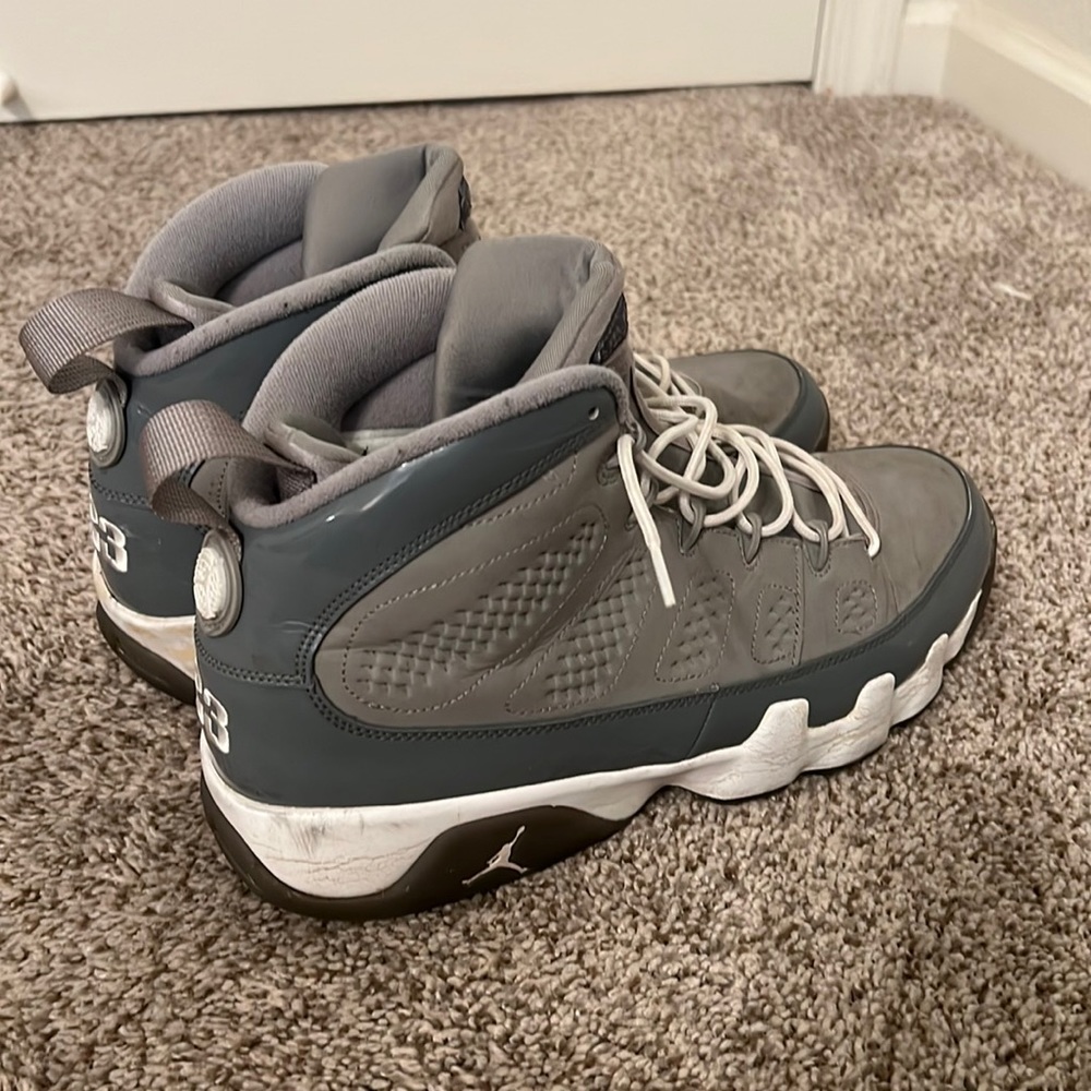 Jordan Retro 9 “cool grey’s”